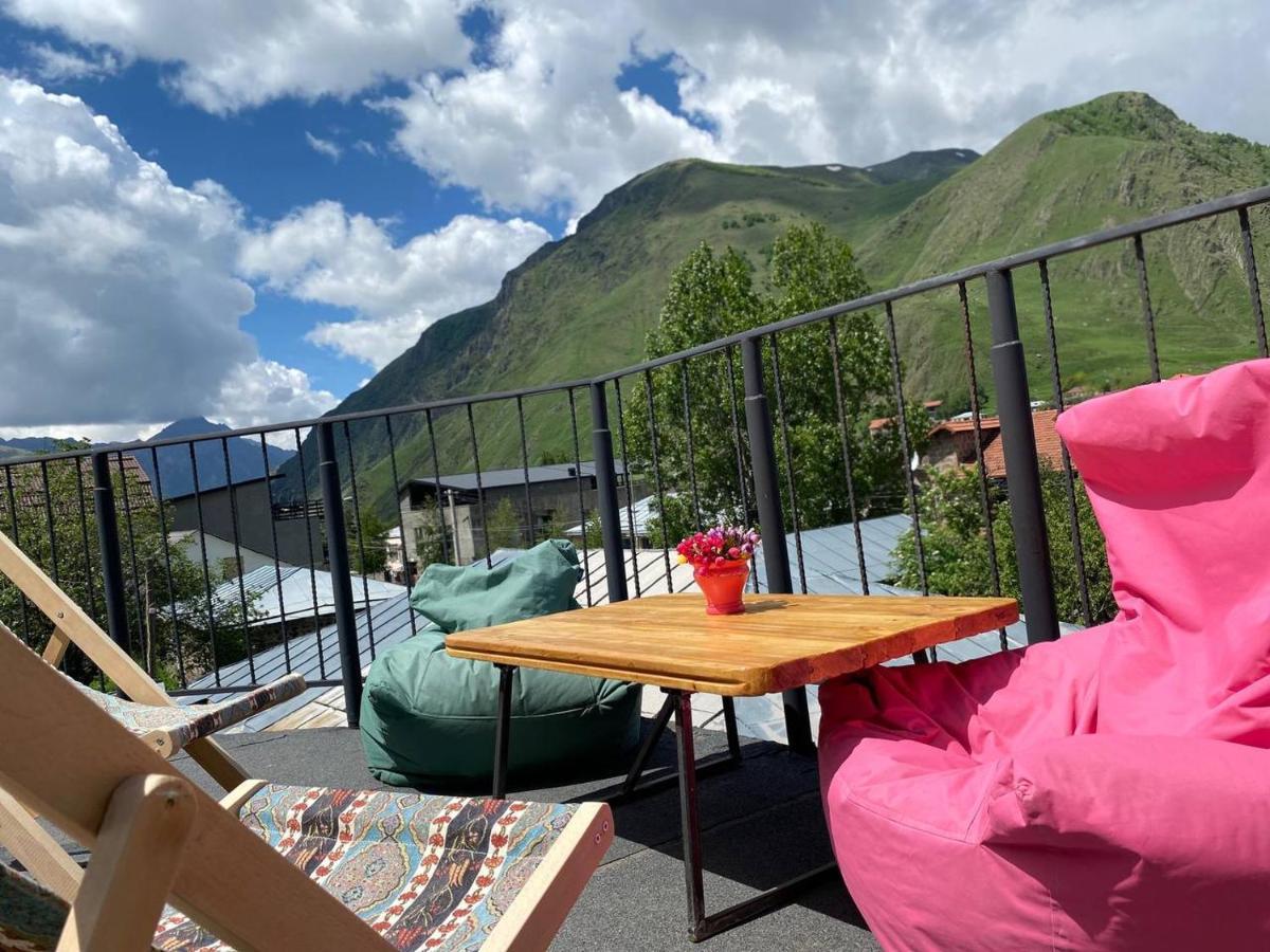 Four Season In Kazbegi Hotell Exteriör bild
