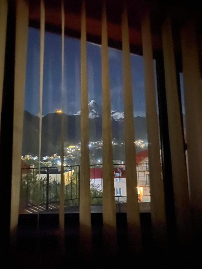Four Season In Kazbegi Hotell Exteriör bild