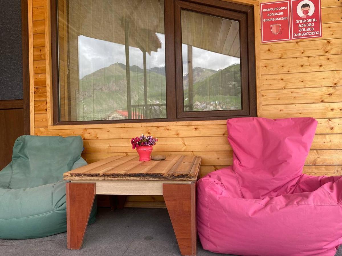 Four Season In Kazbegi Hotell Rum bild